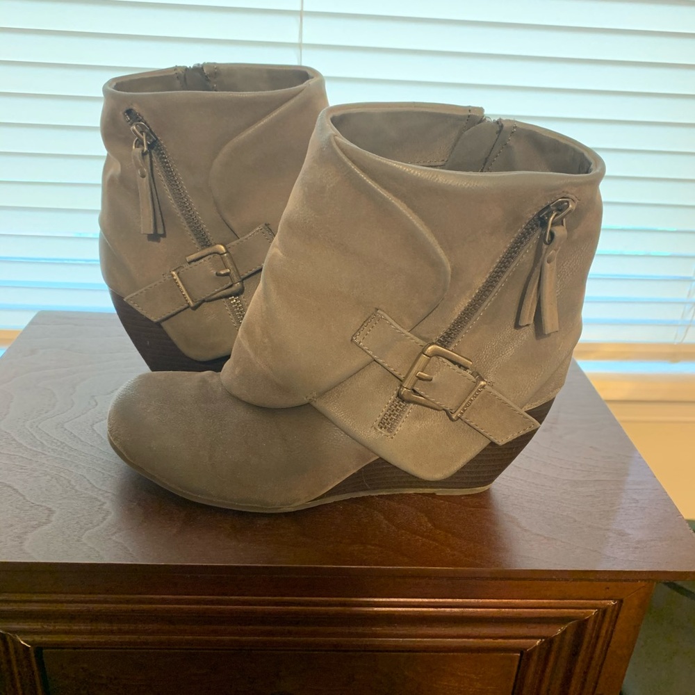 Blowfish Women's Gray Bilocate Boots